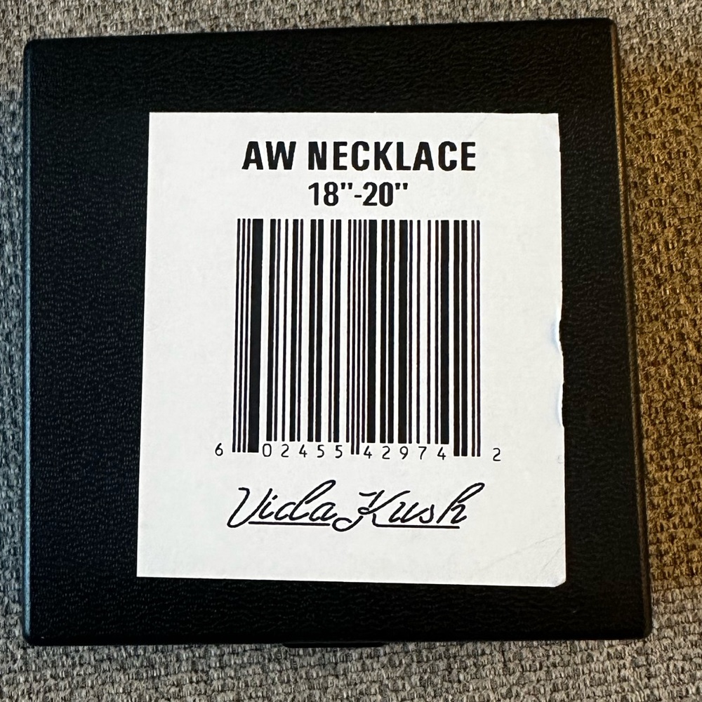 NWT Lana Del Rey A&W Necklace 18-20” - Picture 2 of 3